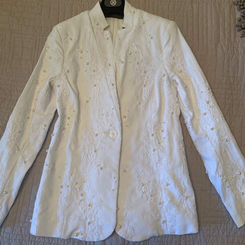 White Carlisle Jacket with pearl embroidery. Never worn, in perfect condition .